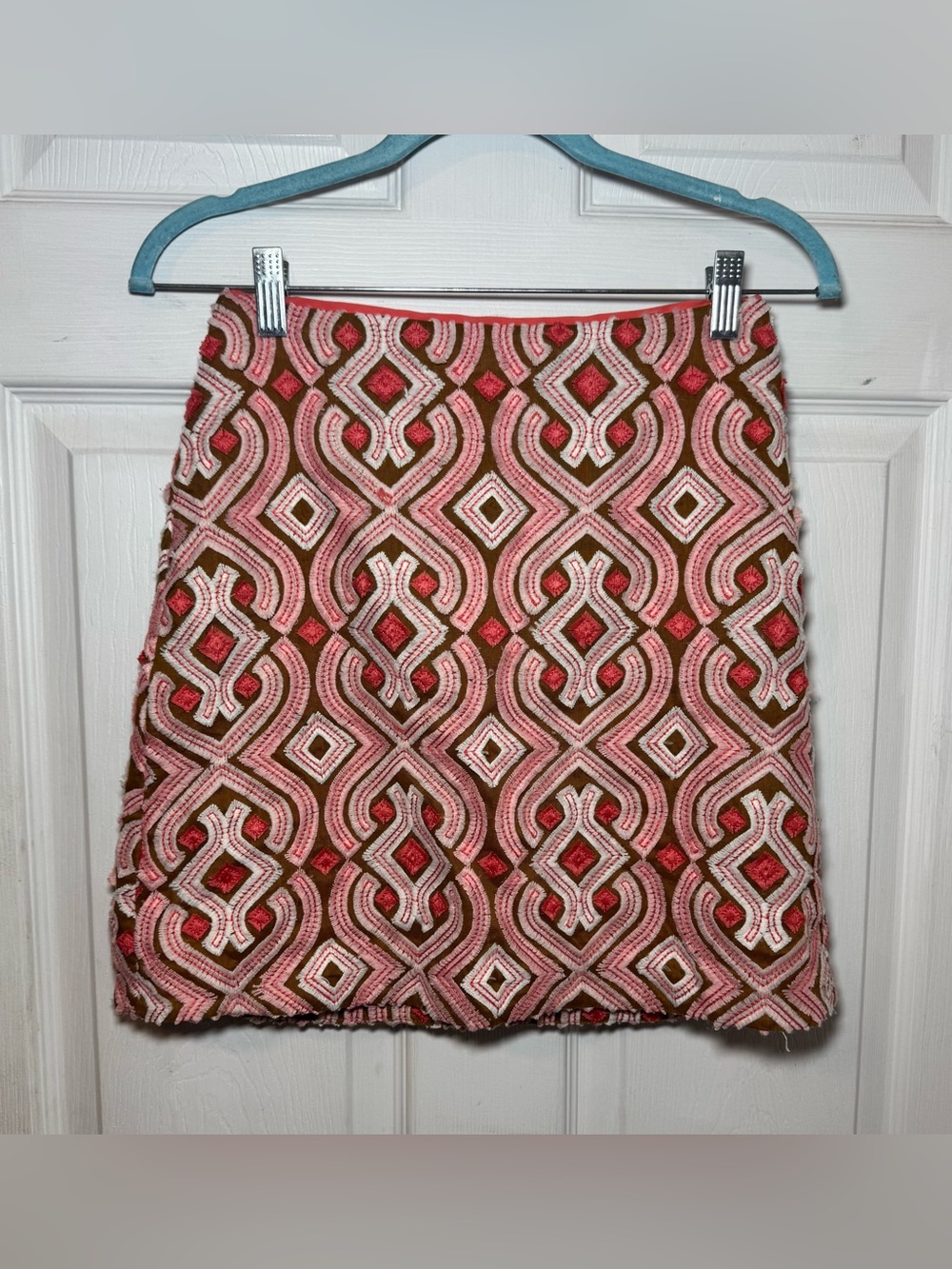 By Anthropologie Slim Mini Skirt Linen Apricot Tan Embroidered Women’s Size 2 - Picture 3 of 14